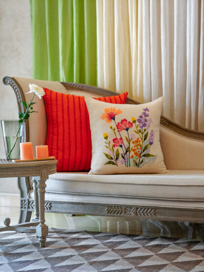 Calyz Aster Flower Cushion - Image 7